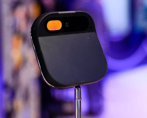 Humane Ends AI Pin Service After HP Buyout, Leaving Some Customers Without Refunds