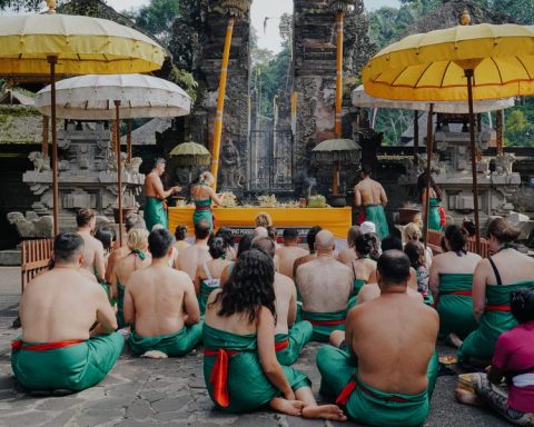 Pathway to Prosperity: 5 Days with 50 Financial Visionaries in Bali