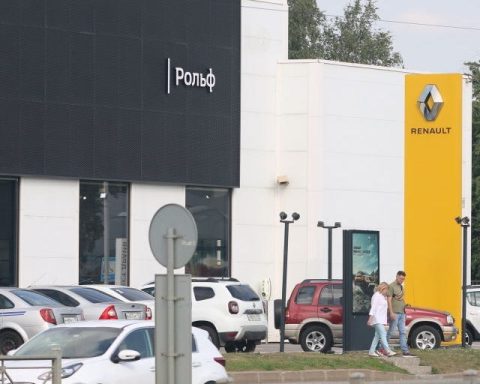 <title>Renault's Impact on Russia's Cautionary Stance Towards Western Firms</title>