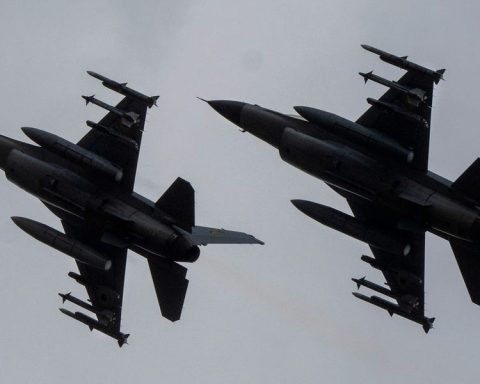 The Challenges Ahead for Ukraine’s F-16s: Europe's Role Amidst Trump’s Uncertainties