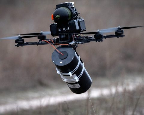 Ukrainian Pioneers Develop Advanced Drones to Overcome Russian Electronic Disruptions