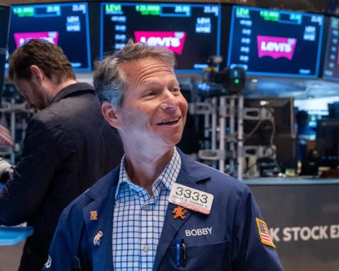 U.S. Markets Rally After Tariff Tensions Ease
